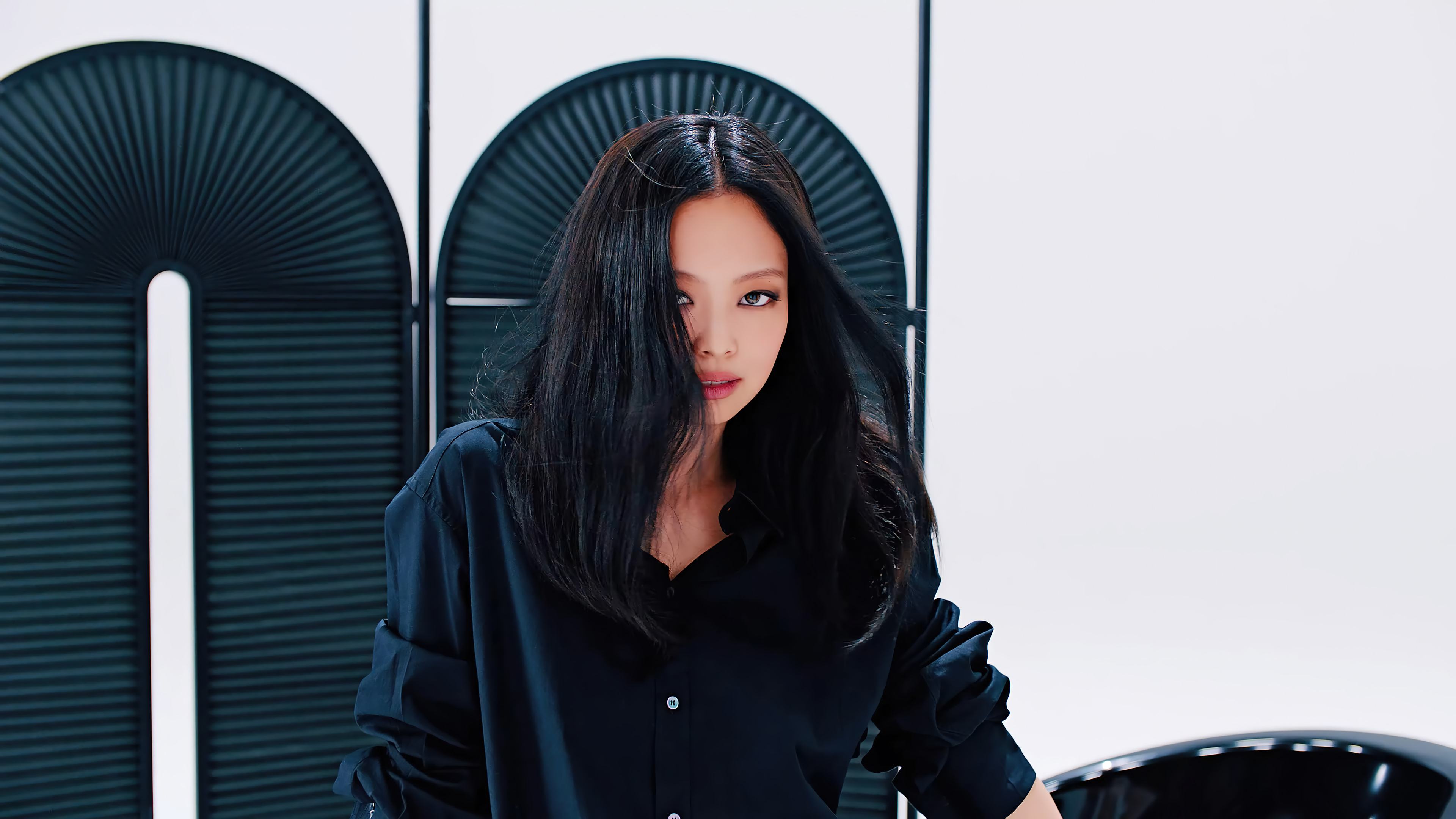 Jennie Image 4